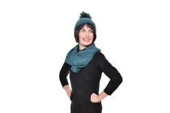 Chenille Knitted Neck Warmer (Oslo Blue) -Cozy Home Shop FC Bobble Hat Oslo Blue 3 zilt mq