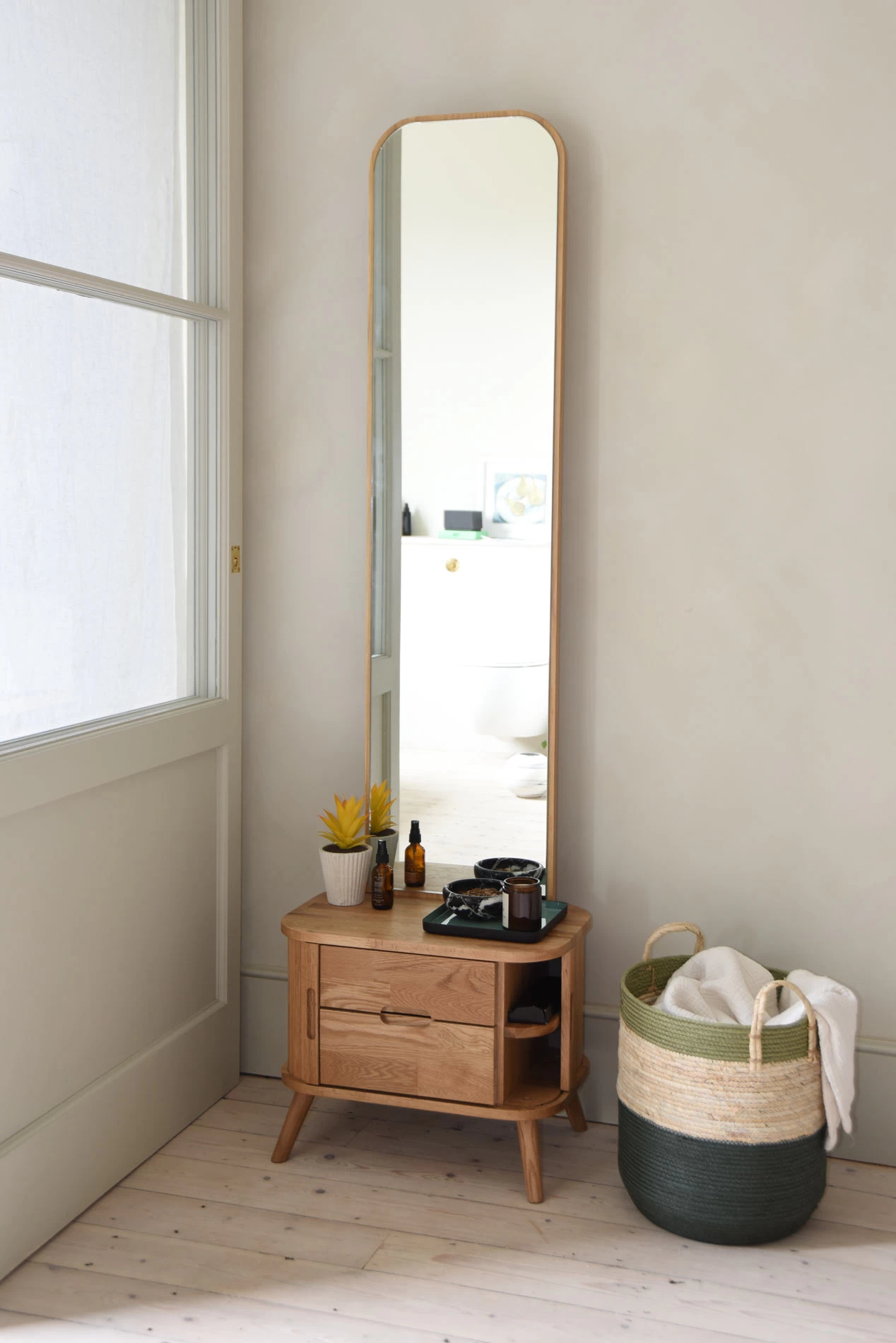 Oak Tall Tambour Mirror 3 Oak Tall Tambour Mirror - Image 3