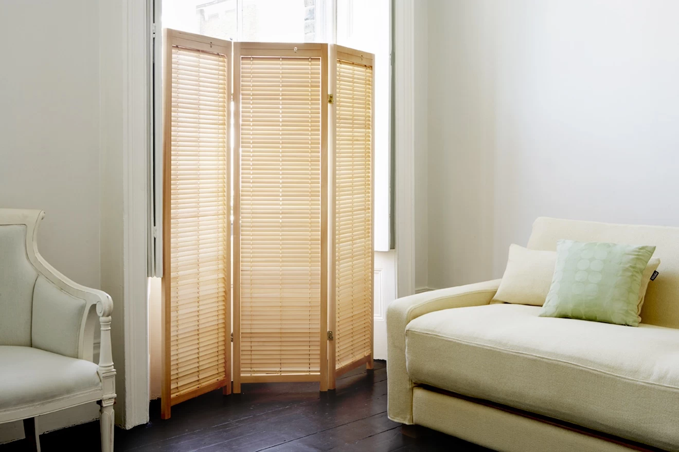 Louvre Screen 7 Louvre Screen - Image 7